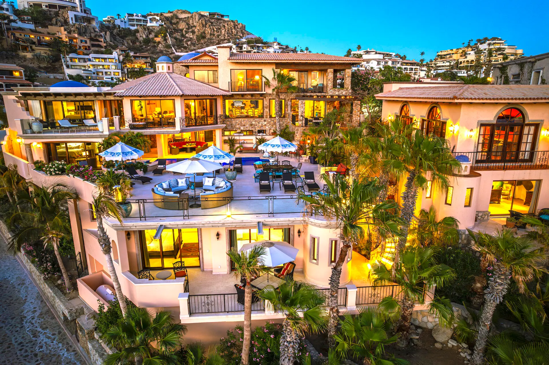 Beachfront Real Estate in Cabo San Lucas 